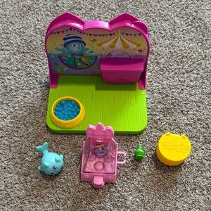 Gabby’s Dollhouse Kitty Narwhal’s Carnival Room Playset